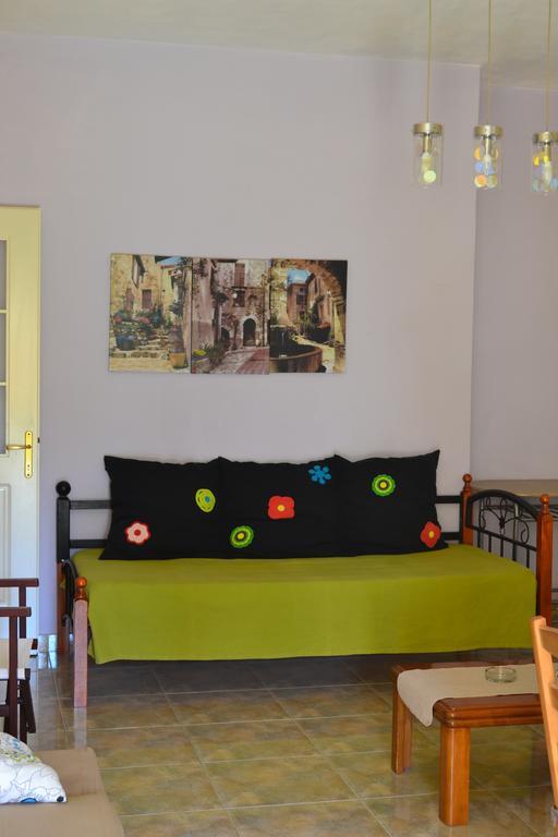 Scorpios Apartments ذيسْخا الغرفة الصورة